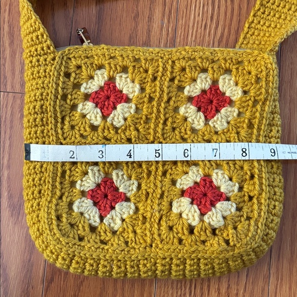 Handmade Handbags - HANDCRAFTED GRANNY SQUARES SHOULD BAG - SO HIPPIE! ✌🏼